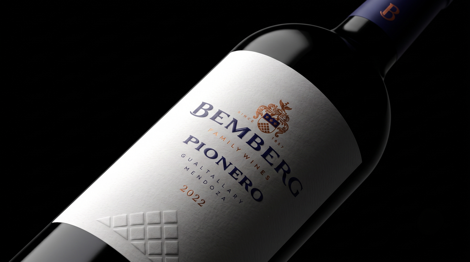 Etiqueta de Bemberg Pionero 2022, Gualtallary, en primer plano